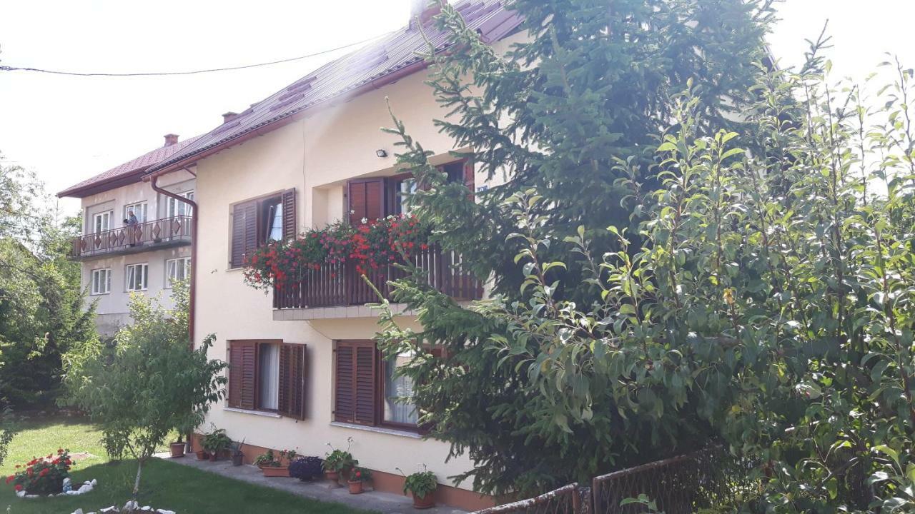 Apartman Petra & Tena Slunj Exterior foto
