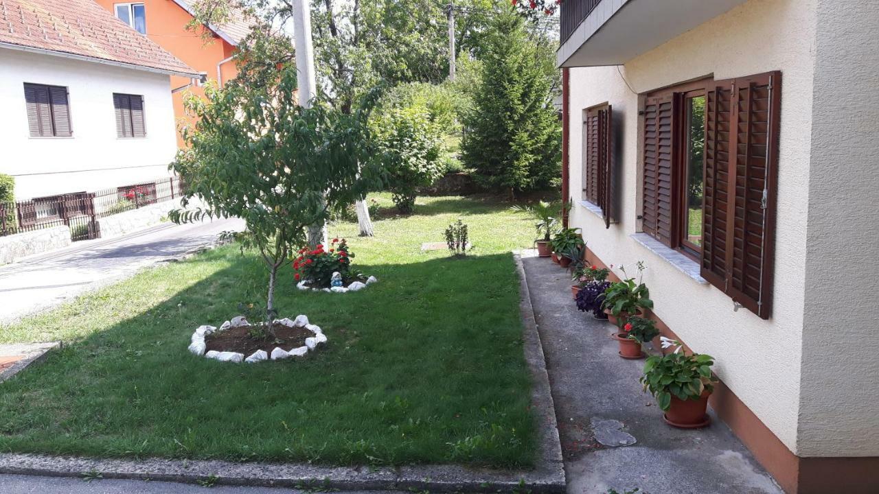 Apartman Petra & Tena Slunj Exterior foto